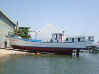 Hạ thủy tàu cá vỏ composite Quang Cường 2013