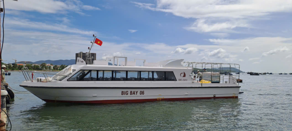 HẠ THỦY TÀU KHÁCH BIG BAY 06