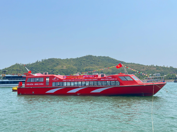 HẠ THỦY TÀU KHÁCH MINH CHÂU LUXURY 55