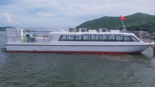 HẠ THỦY 02 TÀU KHÁCH PREMIER GROUP – 04 và HARMONY BOUTIQUE CRUISE TRANSFER