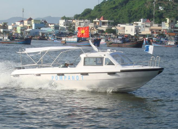 Hạ thủy Cano POMPANO 01